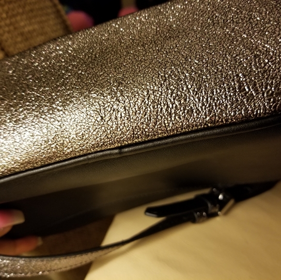 G.i.l.i 2 pc. Camera Leather Crossbody - Picture 6 of 8